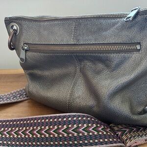 Boden Metallic Clutch